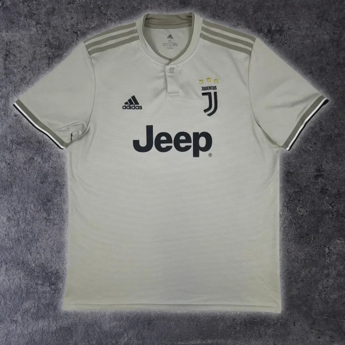 2018/19 Juventus Extérieur (XL) - Iconic Football Shop