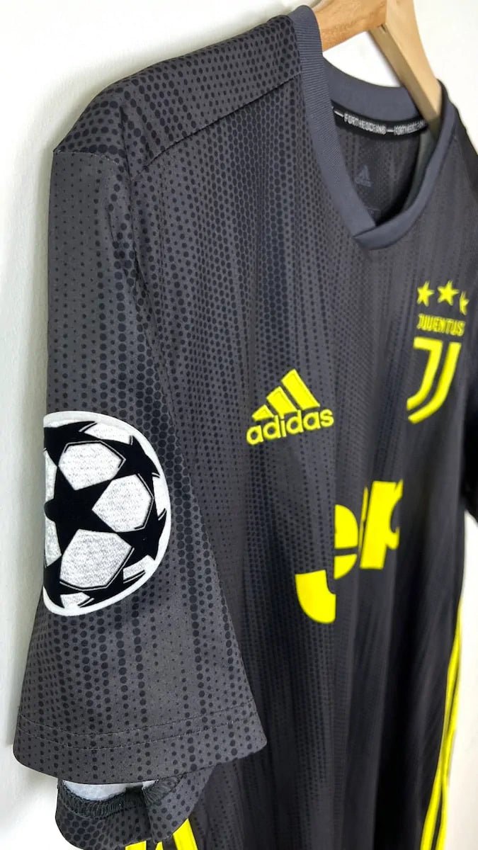 2018/19 Juventus Third - Ronaldo 7 (L) - Iconic Football Shop