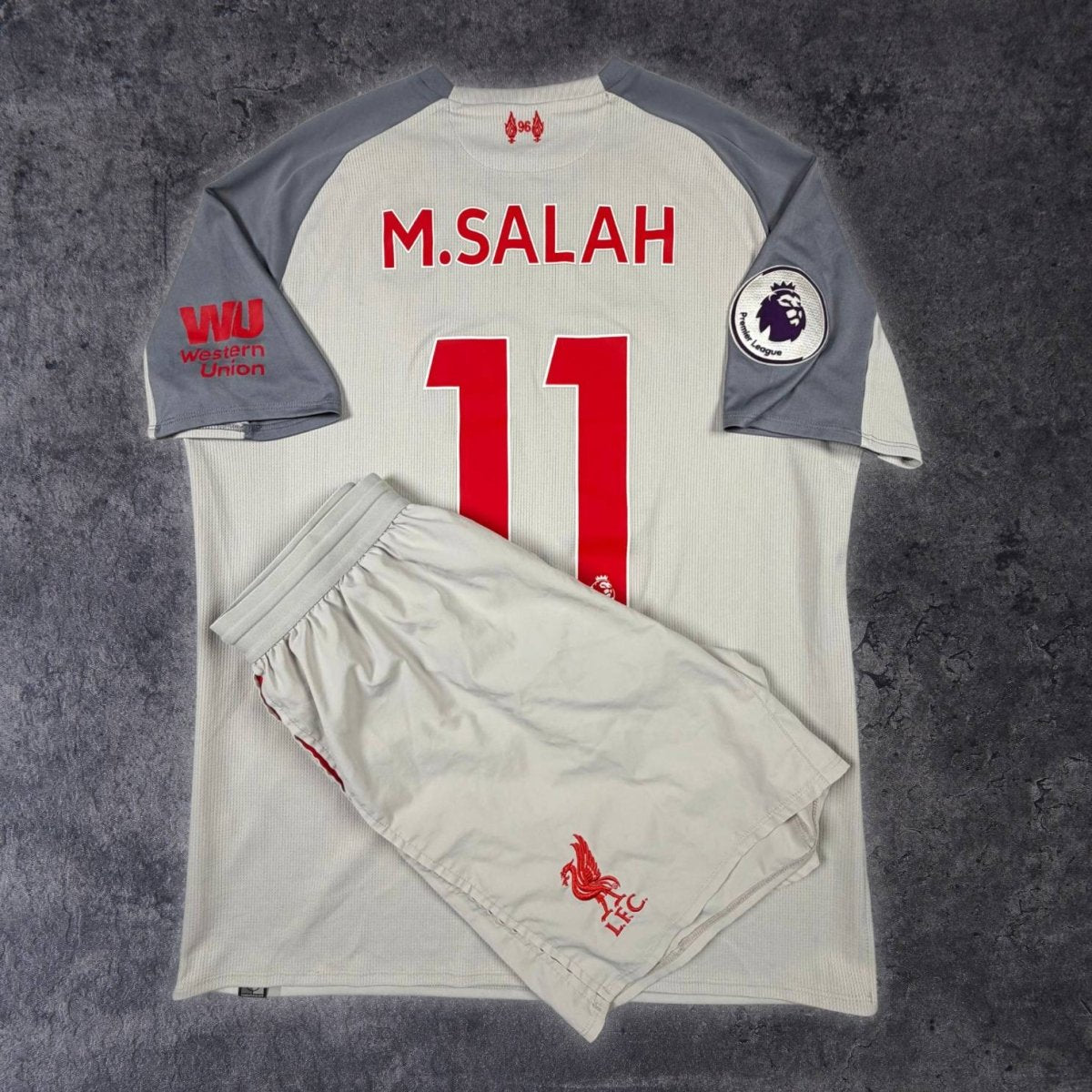 2018/19 Liverpool Third - M.Salah 11 *COMPLET* (L) - Iconic Football Shop