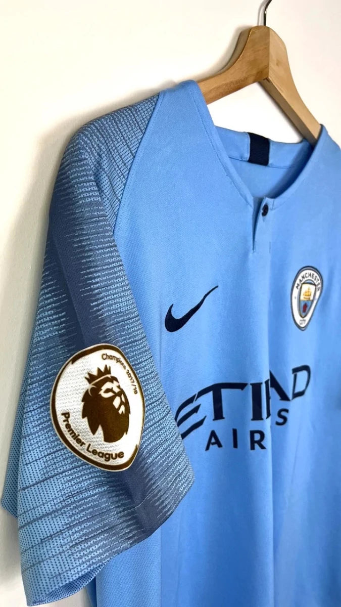 2018/19 Manchester City Domicile - Mendy 22 (L) - Iconic Football Shop