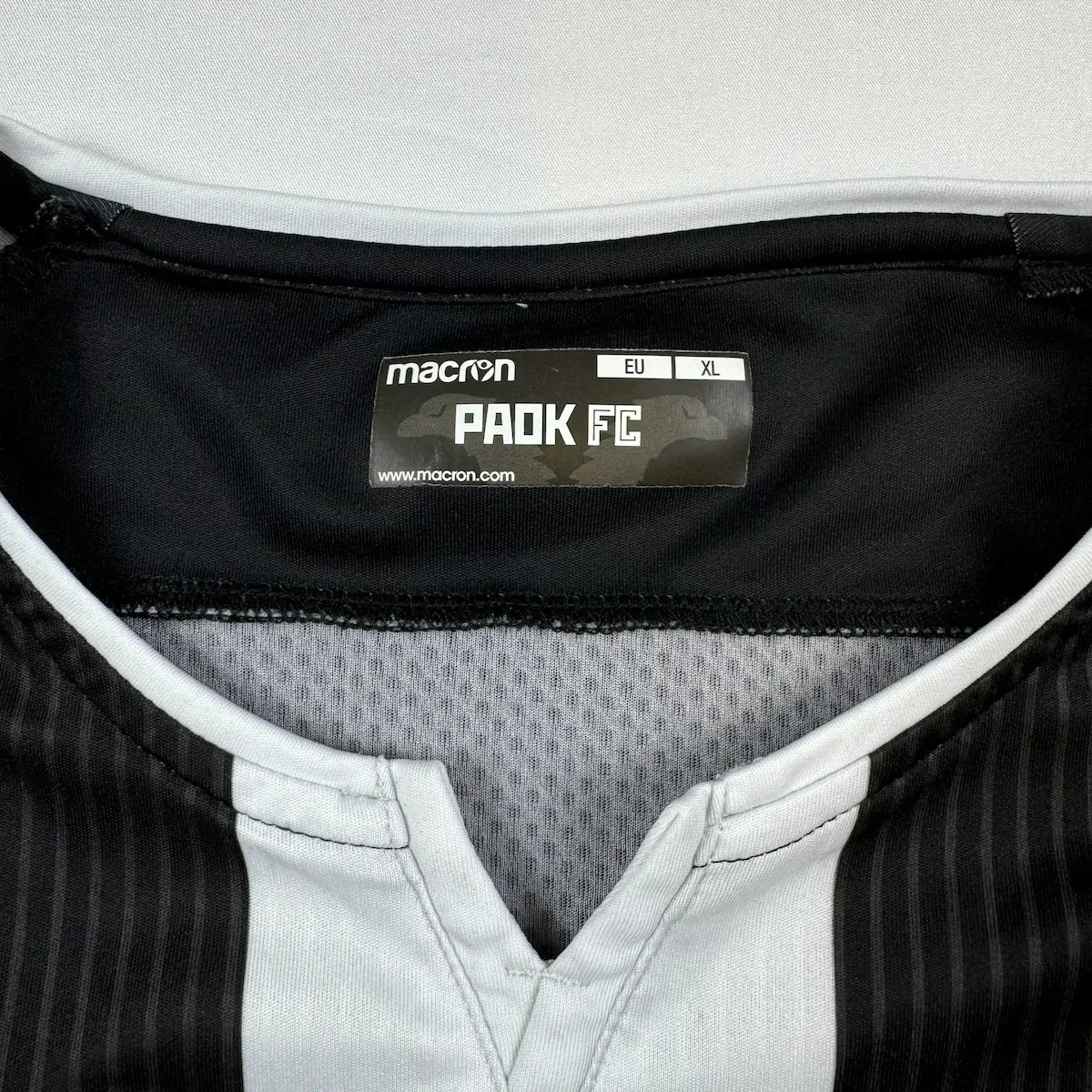 2018/19 PAOK Domicile (XL) - Iconic Football Shop
