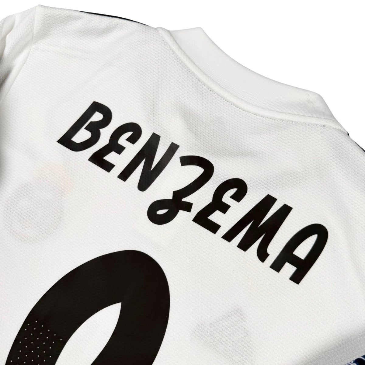 2018/19 Real Madrid Domicile - Benzema 9 (S) - Iconic Football Shop