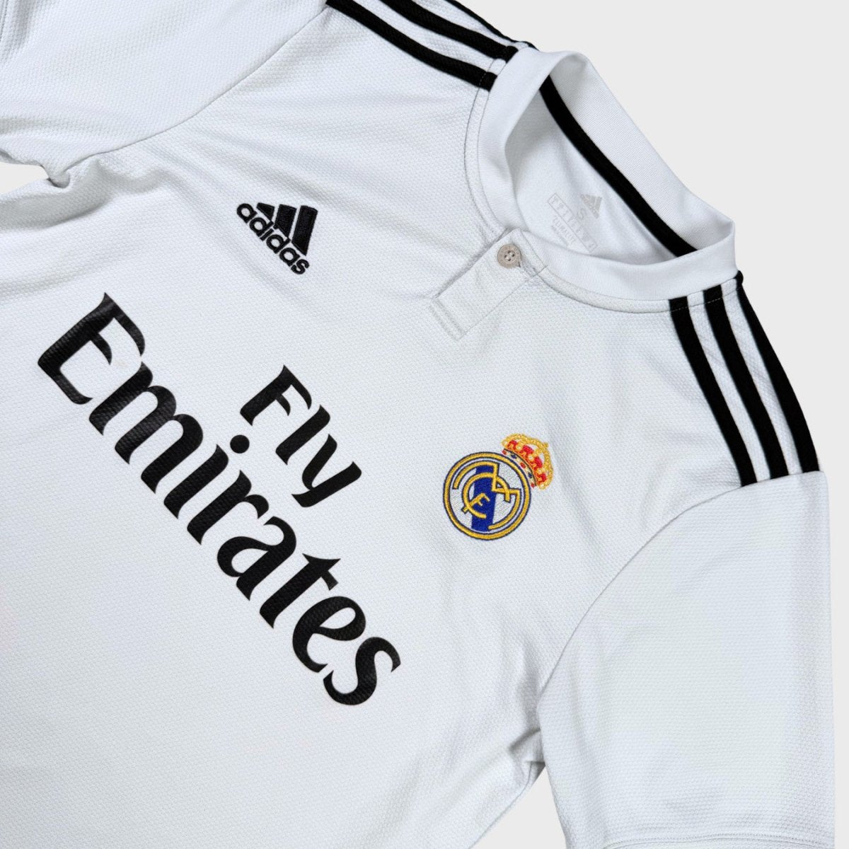 2018/19 Real Madrid Domicile (S) - Iconic Football Shop