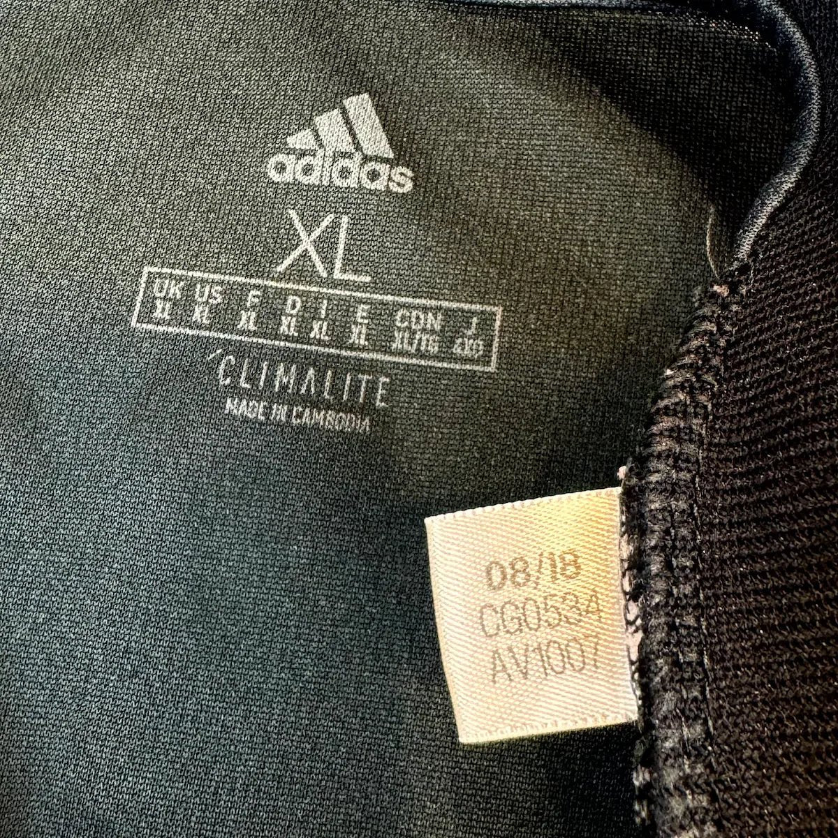 2018/19 Real Madrid Extérieur - Benzema 9 (XL) - Iconic Football Shop