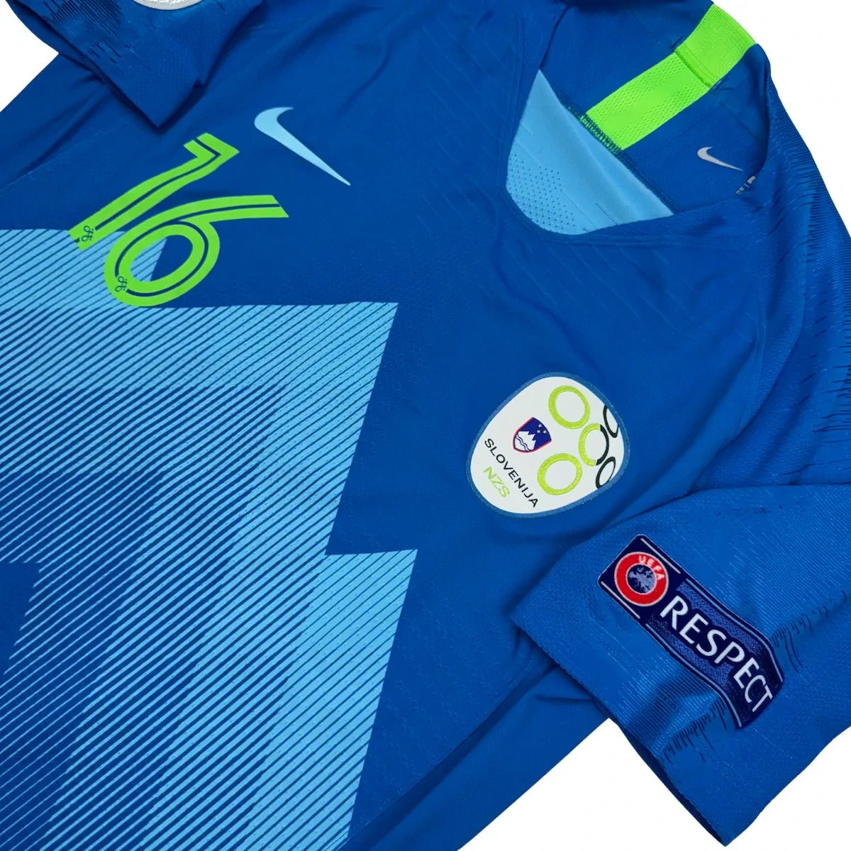 2018/19 Slovénie Extérieur - 16 *PRÉPARÉ / PORTÉ* (M) - Iconic Football Shop