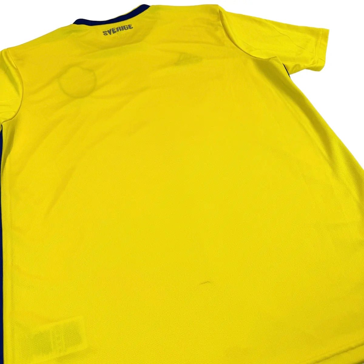 2018/19 Suède Domicile (M) - Iconic Football Shop