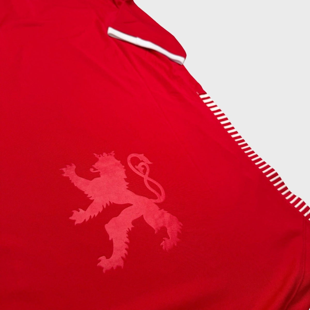 2018/20 Luxembourg Domicile (S) - Iconic Football Shop