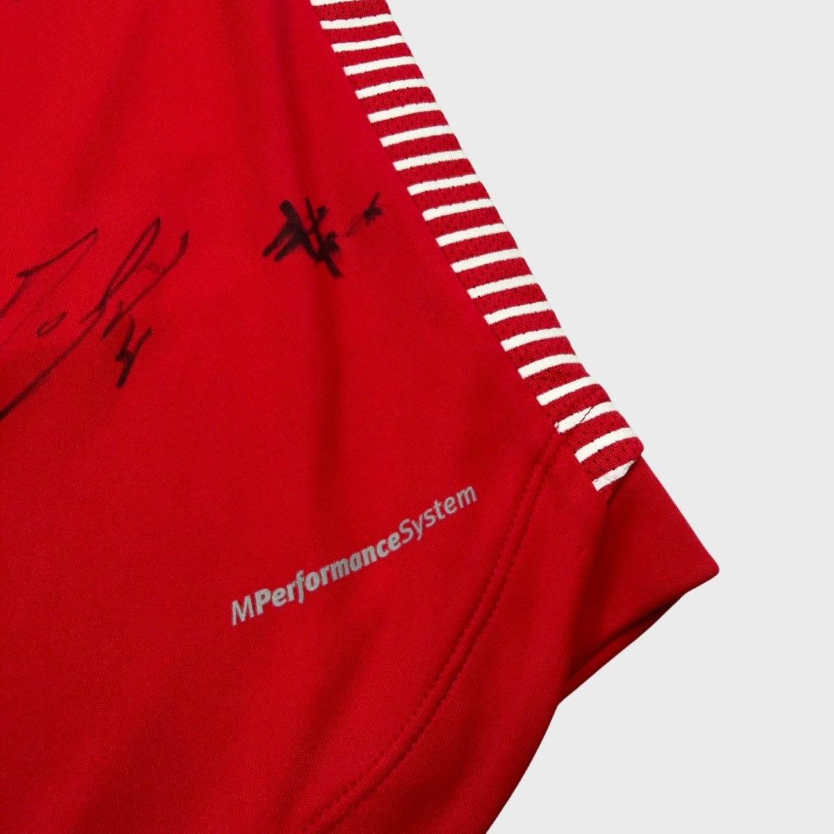 2018/20 Luxembourg Domicile (S) - Iconic Football Shop