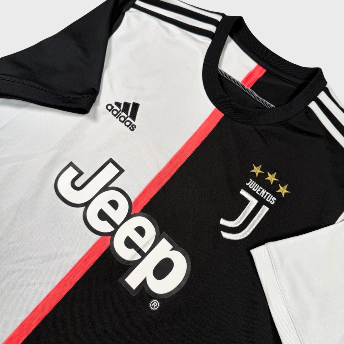 2019/20 Juventus Domicile (L) - Iconic Football Shop