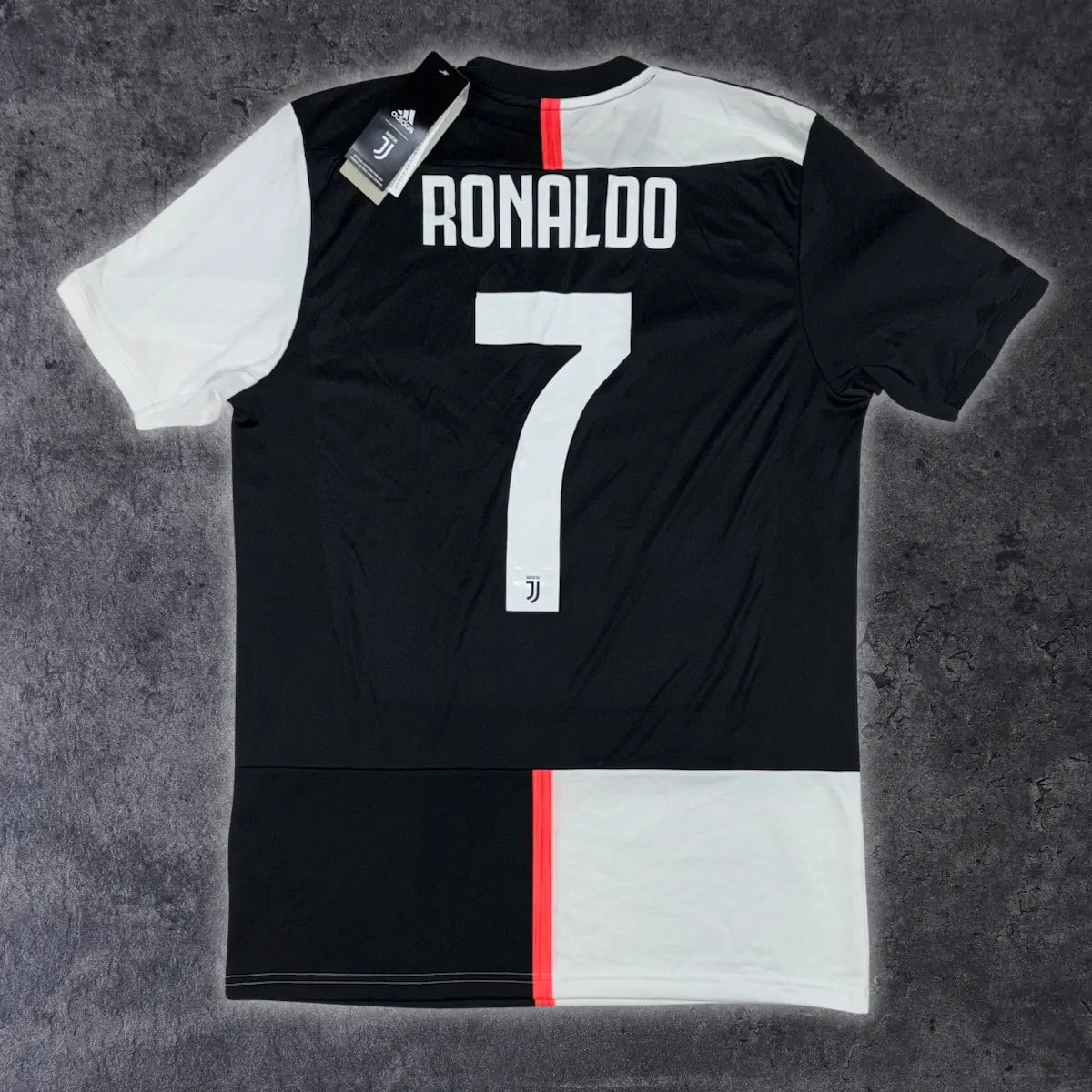 2019/20 Juventus Domicile - Ronaldo 7 (M) - Iconic Football Shop