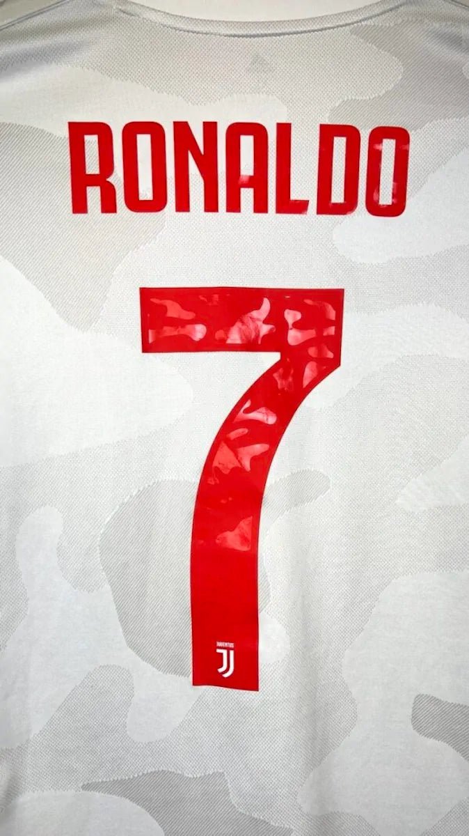 2019/20 Juventus Extérieur - Ronaldo 7 (XL) - Iconic Football Shop