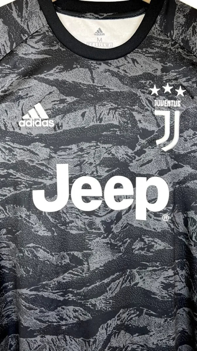 2019/20 Juventus Goal Keeper (M) - Iconic Football Shop