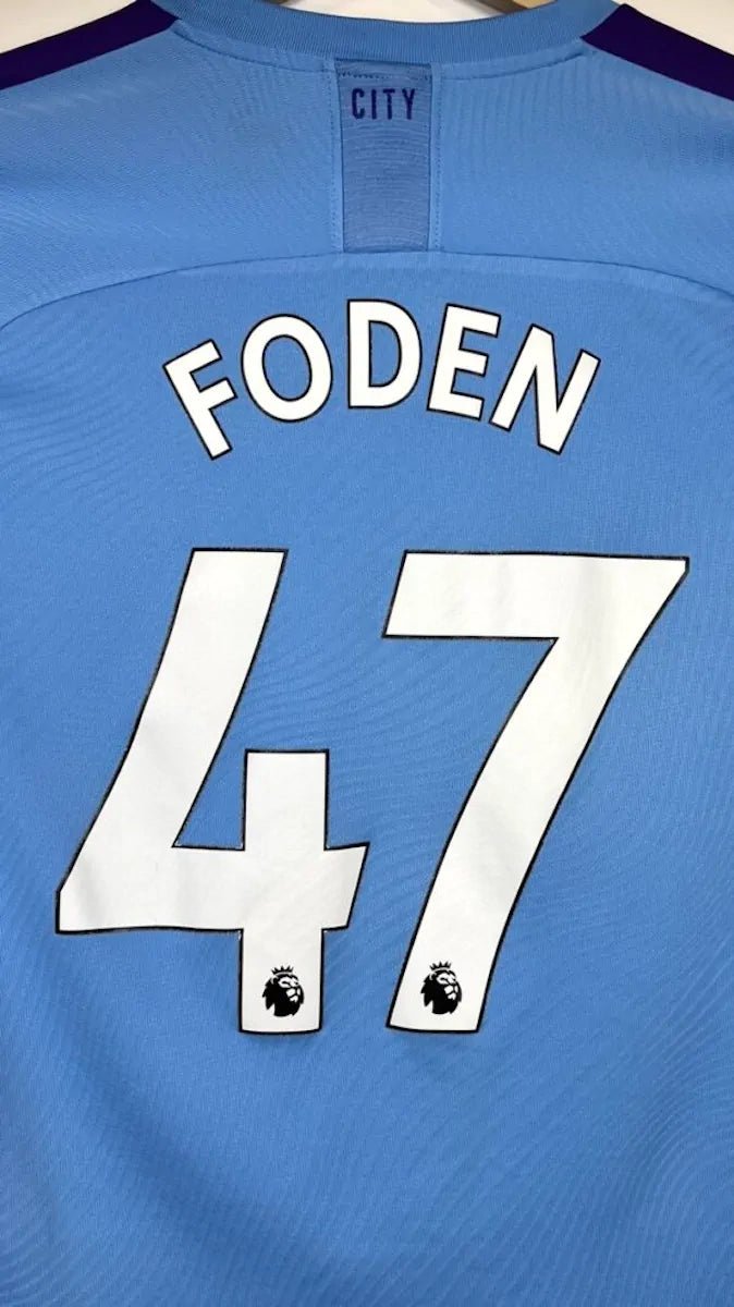 2019/20 Manchester City Domicile - Foden 47 (L) - Iconic Football Shop
