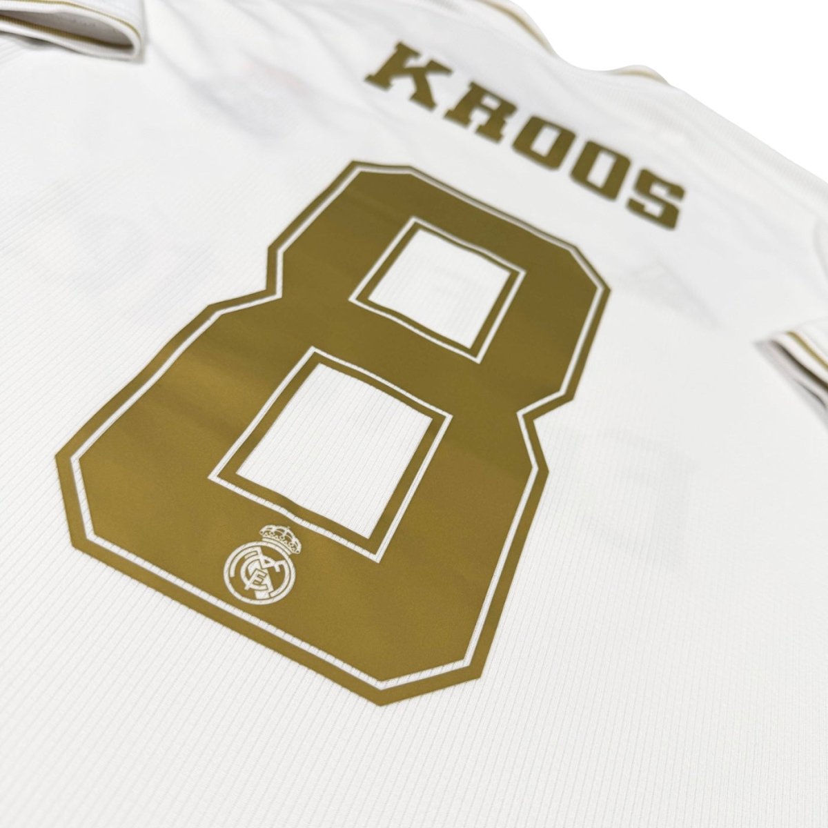 2019/20 Real Madrid Domicile - Kroos 8 (L) - Iconic Football Shop