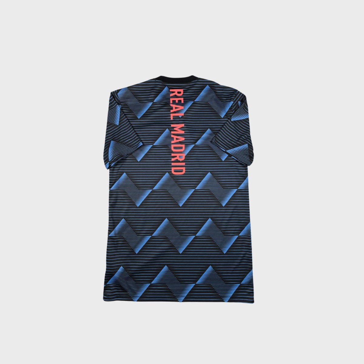 2019/20 Real Madrid Entraînement *PRE-MATCH* (S) - Iconic Football Shop