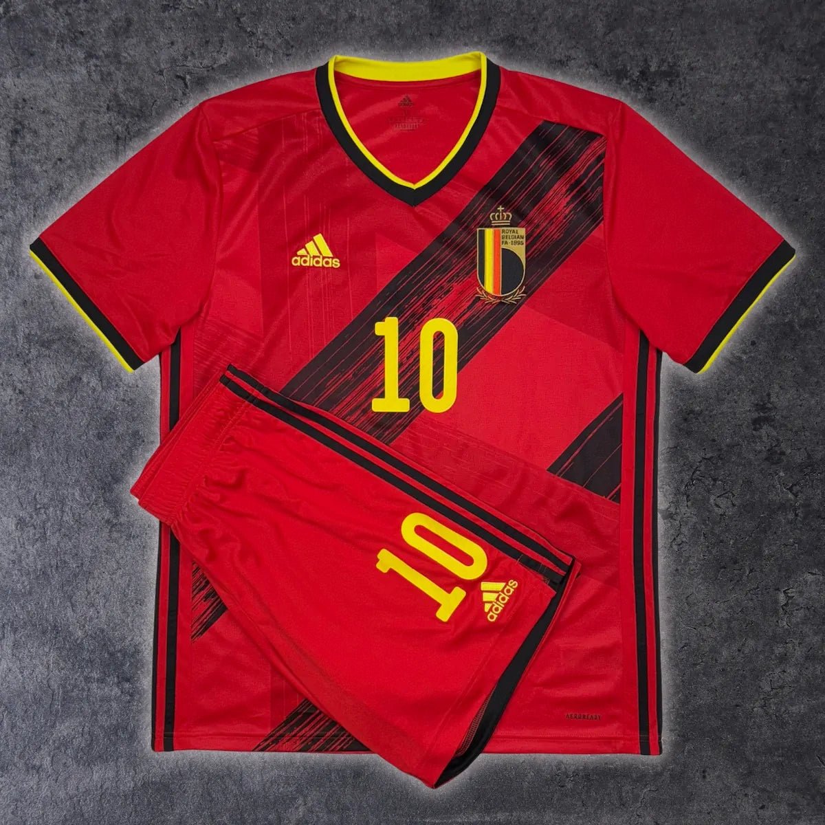 2020/21 Belgique Domicile - 10 *COMPLET* (L) - Iconic Football Shop