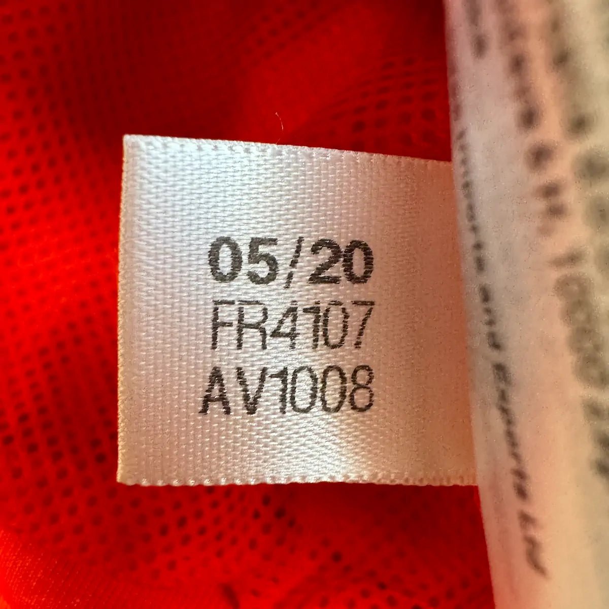 2020/21 Besiktas Veste (L) - Iconic Football Shop