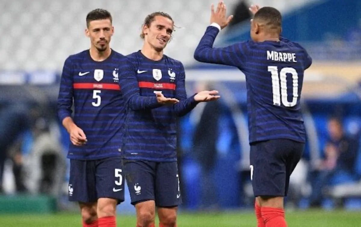 2020/21 France Domicile - Mbappé 10 *PRO* (M) - Iconic Football Shop