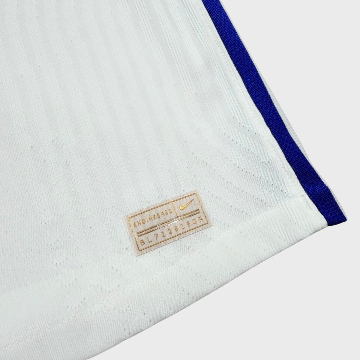2020/21 France Extérieur - Mbappe 10 *PRO* (L) - Iconic Football Shop
