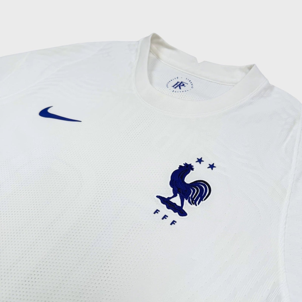 2020/21 France Extérieur - Mbappe 10 *PRO* (L) - Iconic Football Shop