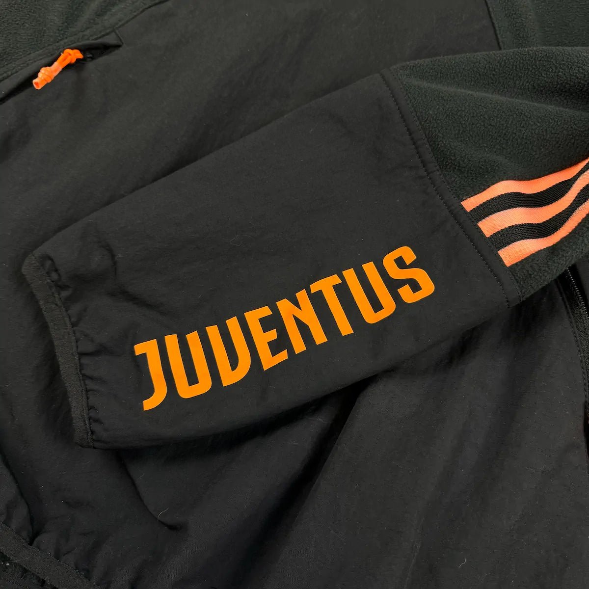 2020/21 Juventus Entraînement (S) - Iconic Football Shop