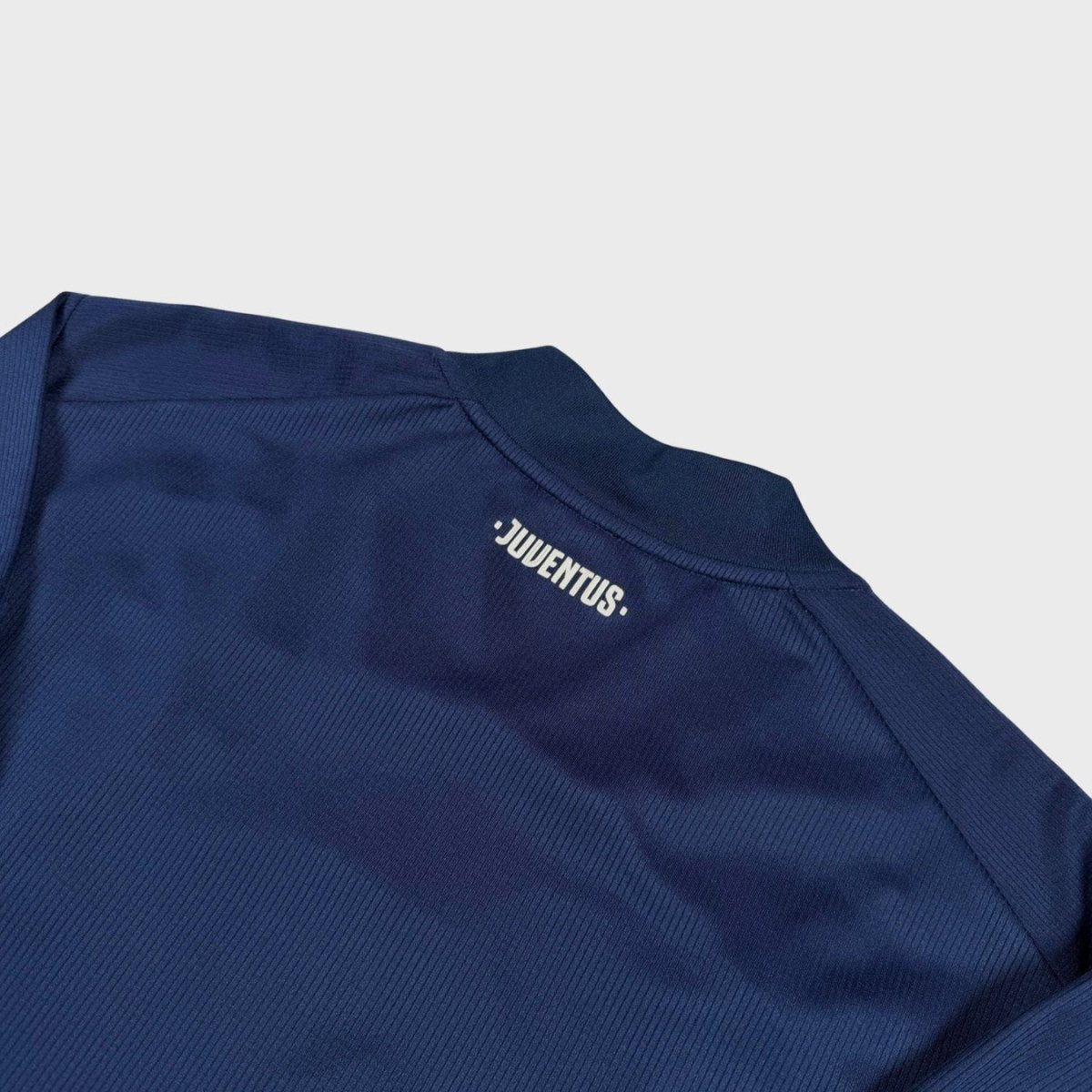2020/21 Juventus Extérieur (L) - Iconic Football Shop