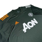 2020/21 Manchester United Entraînement (XL) - Iconic Football Shop