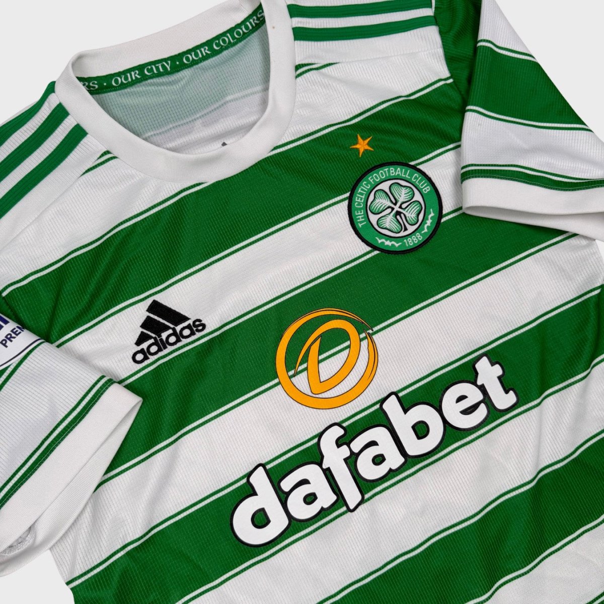 2021/22 Celtic Glasgow Domicile - Kyogo 8 (S) - Iconic Football Shop