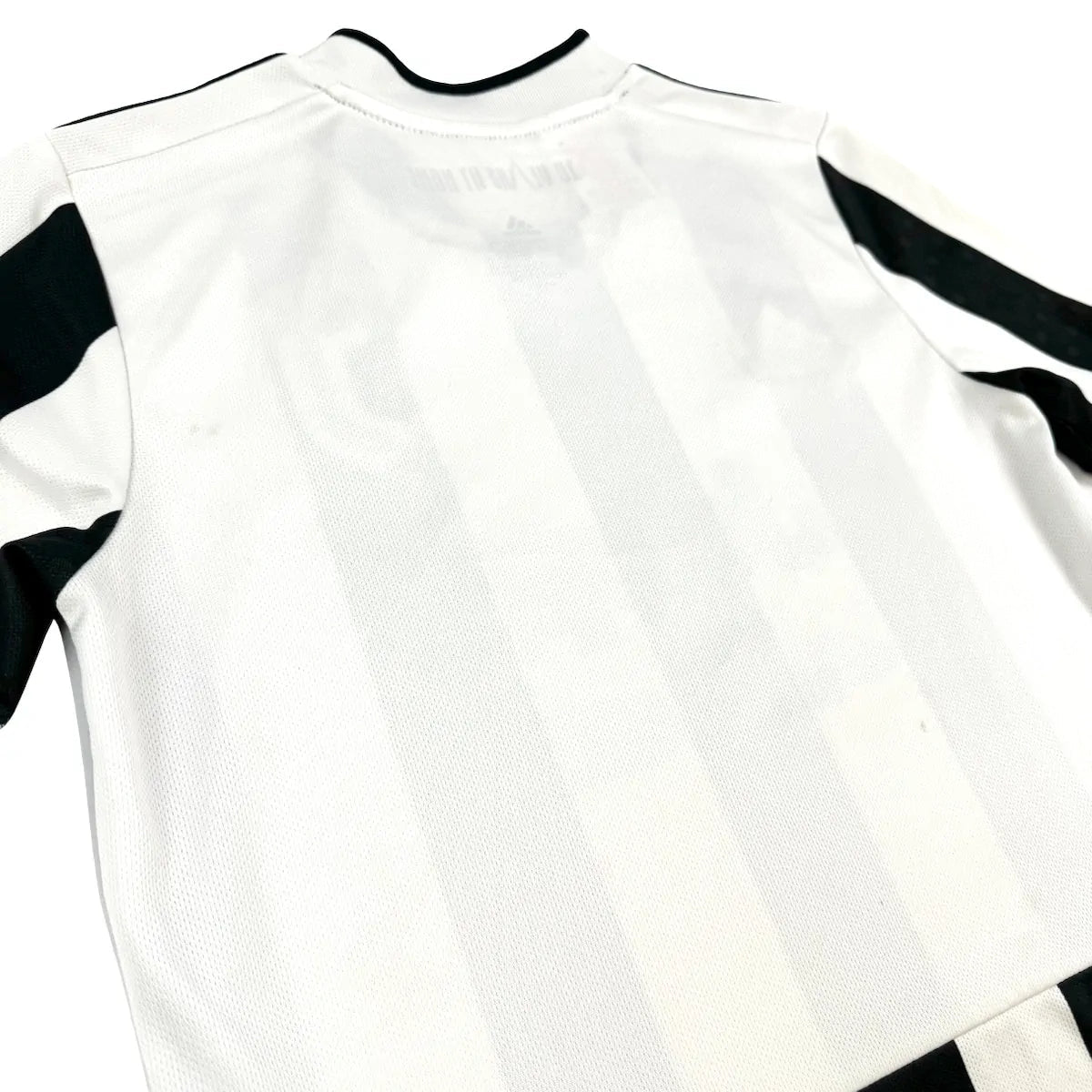 2021/22 Juventus Domicile (11/12a) - Iconic Football Shop