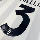 2021/22 Juventus Domicile - Chiellini 3 *STOCK PRO* (XL) - Iconic Football Shop