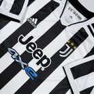 2021/22 Juventus Domicile (L) - Iconic Football Shop