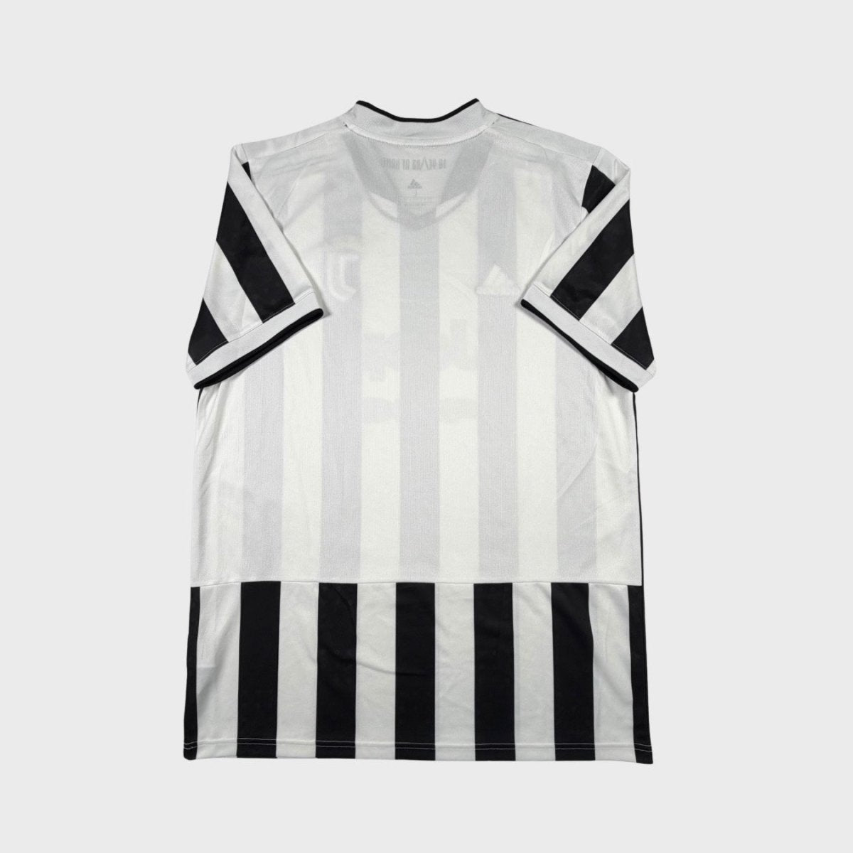 2021/22 Juventus Domicile (L) - Iconic Football Shop