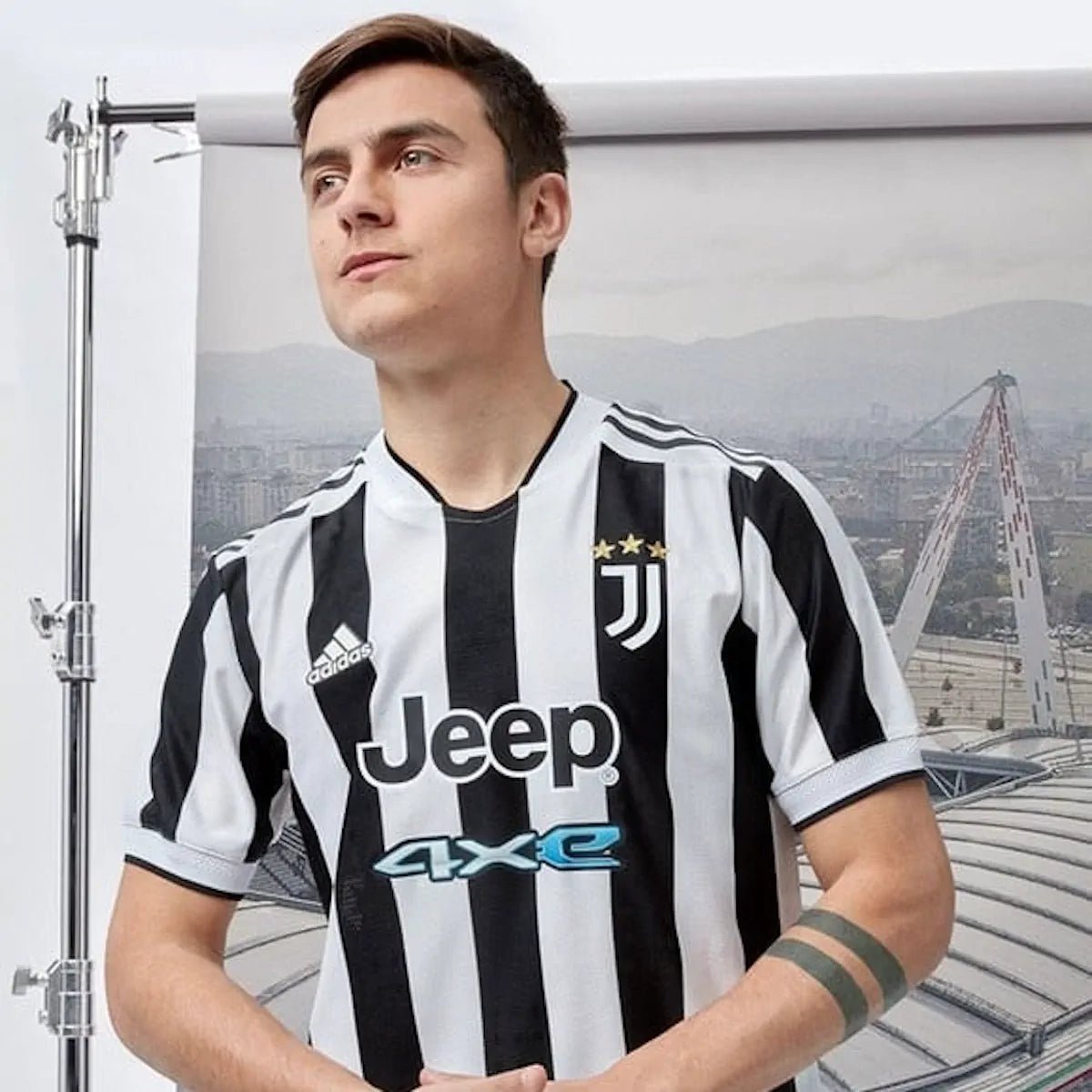 2021/22 Juventus Domicile (S) - Iconic Football Shop