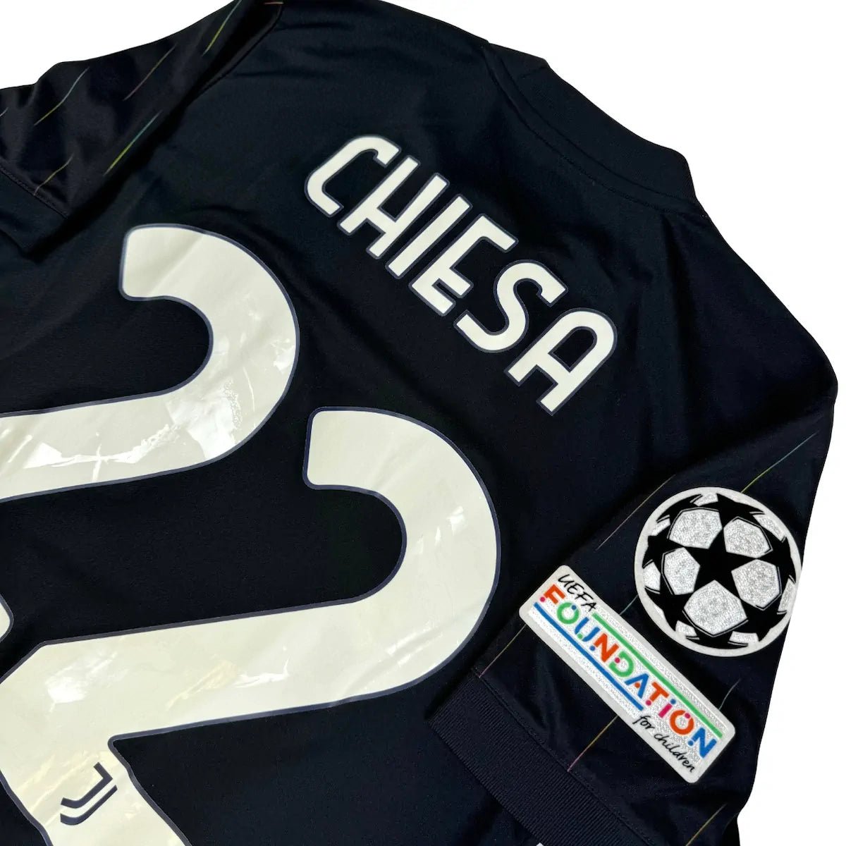 2021/22 Juventus Extérieur - Chiesa 22 *CHAMPIONS LEAGUE* (S) - Iconic Football Shop