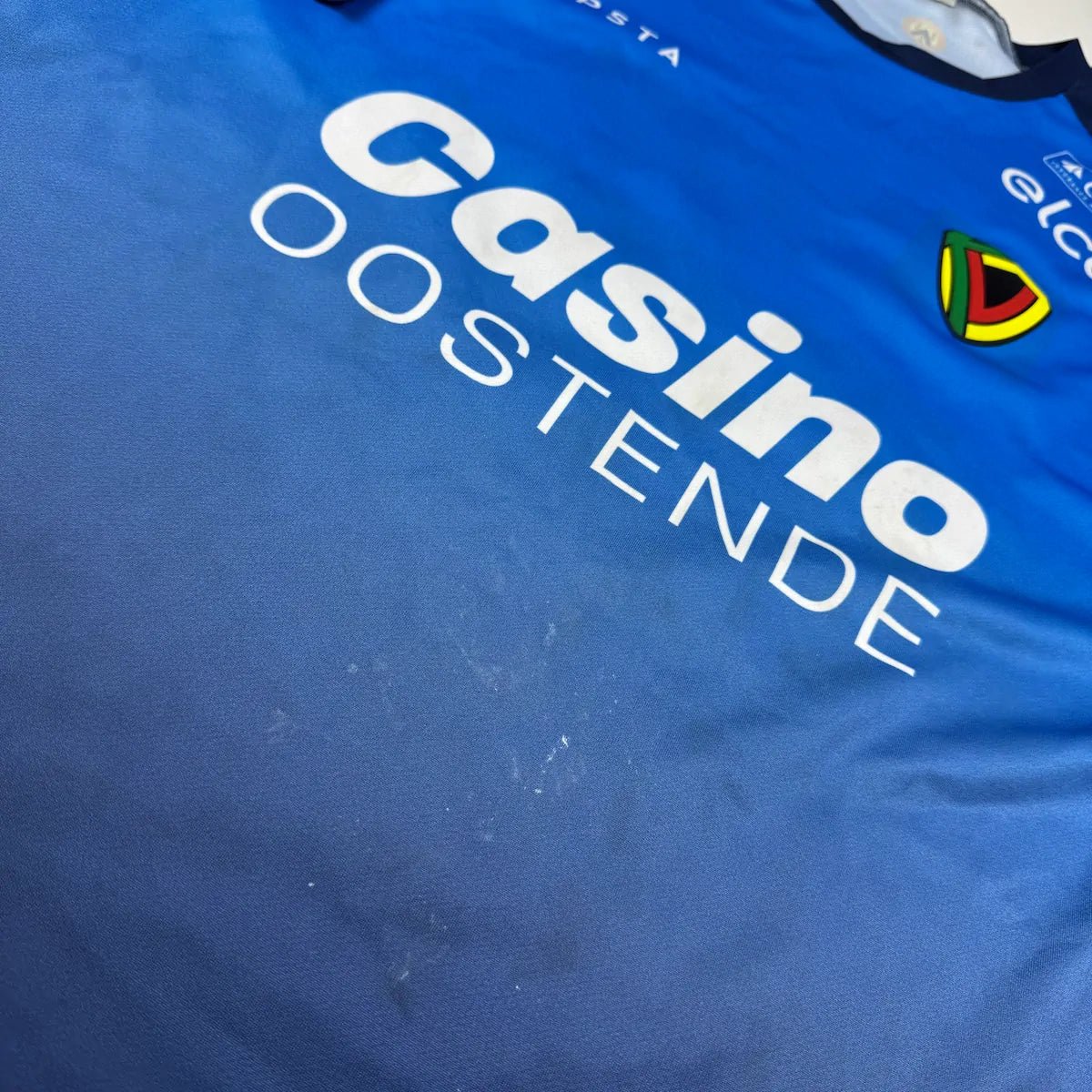 2021/22 KV Ostende Third - Hubert 28 *PORTÉ / SIGNÉ* (XL) - Iconic Football Shop