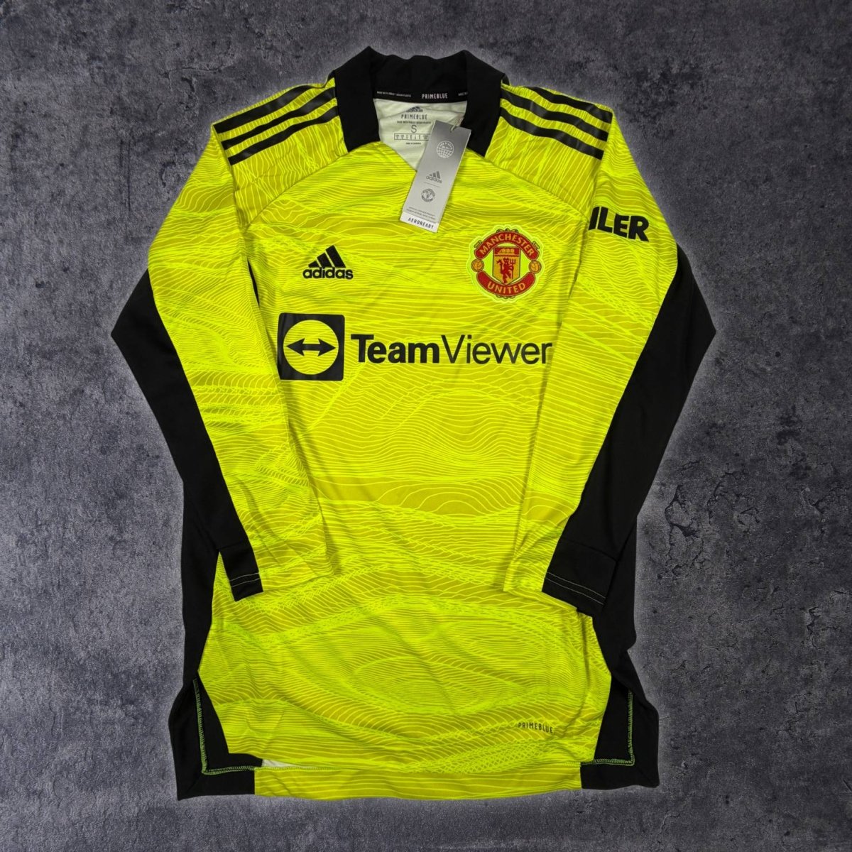 2021/22 Manchester United Goal Keeper (S) - Iconic Football Shop