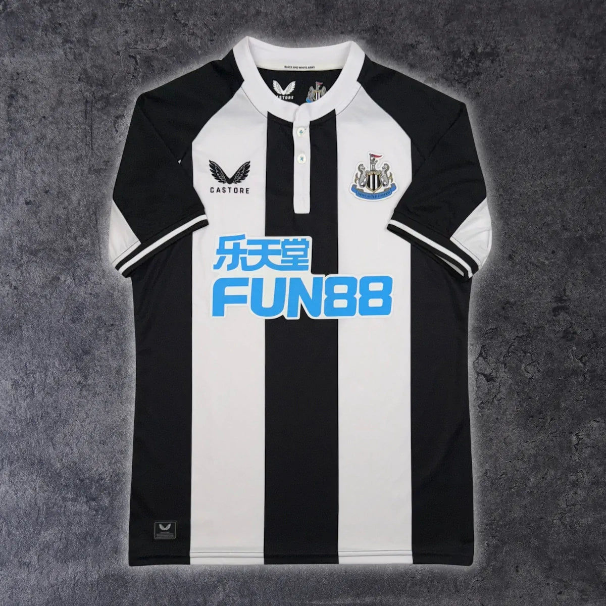 2021/22 Newcastle Domicile (M) - Iconic Football Shop
