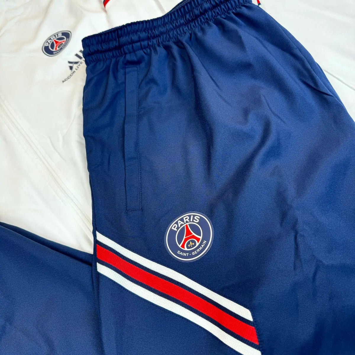 2021/22 PSG Entraînement *COMPLET* (2XL) - Iconic Football Shop