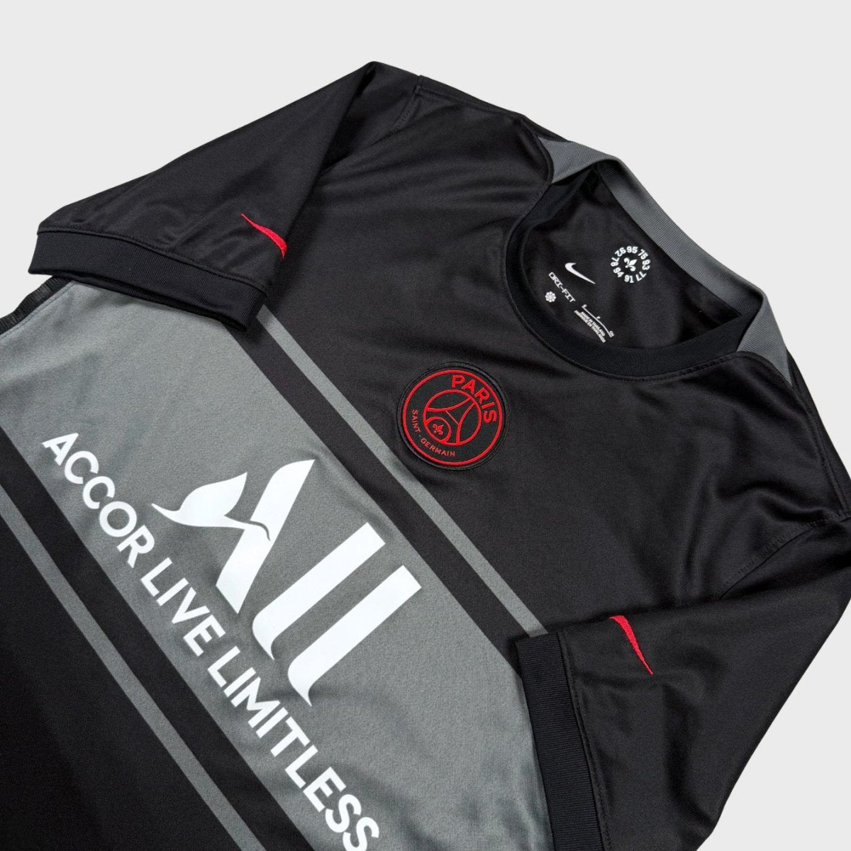 2021/22 PSG Third (S) *COMPLET* - Iconic Football Shop