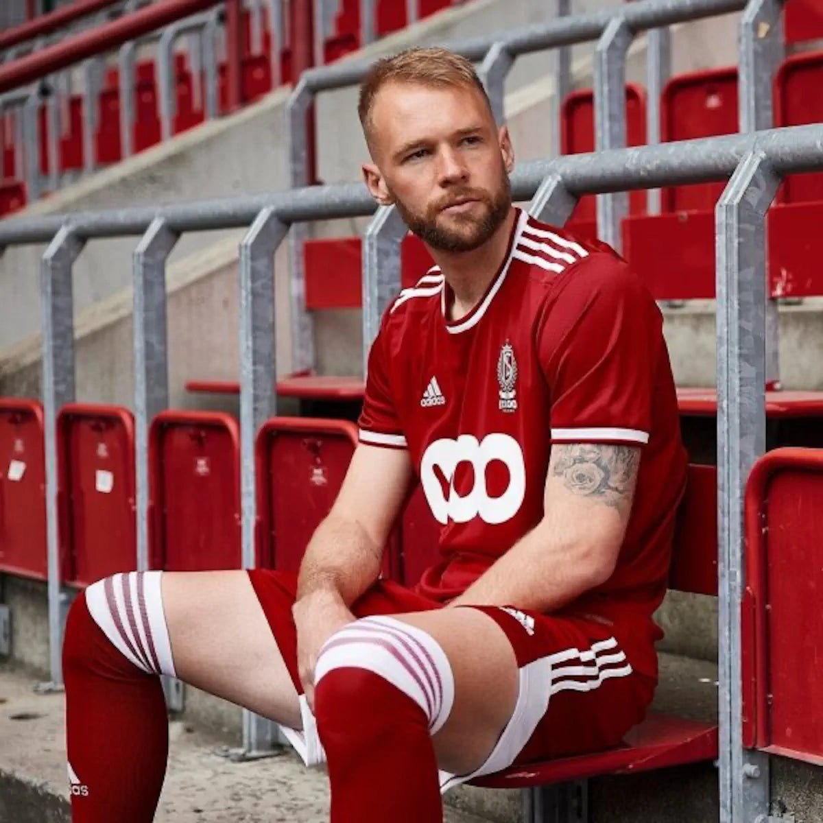 2021/22 Standard de Liège Domicile (XL) - Iconic Football Shop