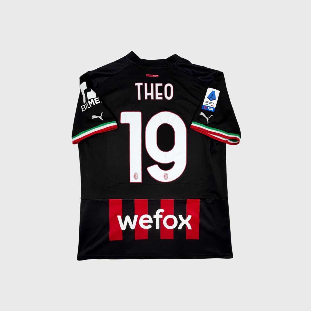 2022/23 AC Milan Domicile - Theo 19 (L) - Iconic Football Shop