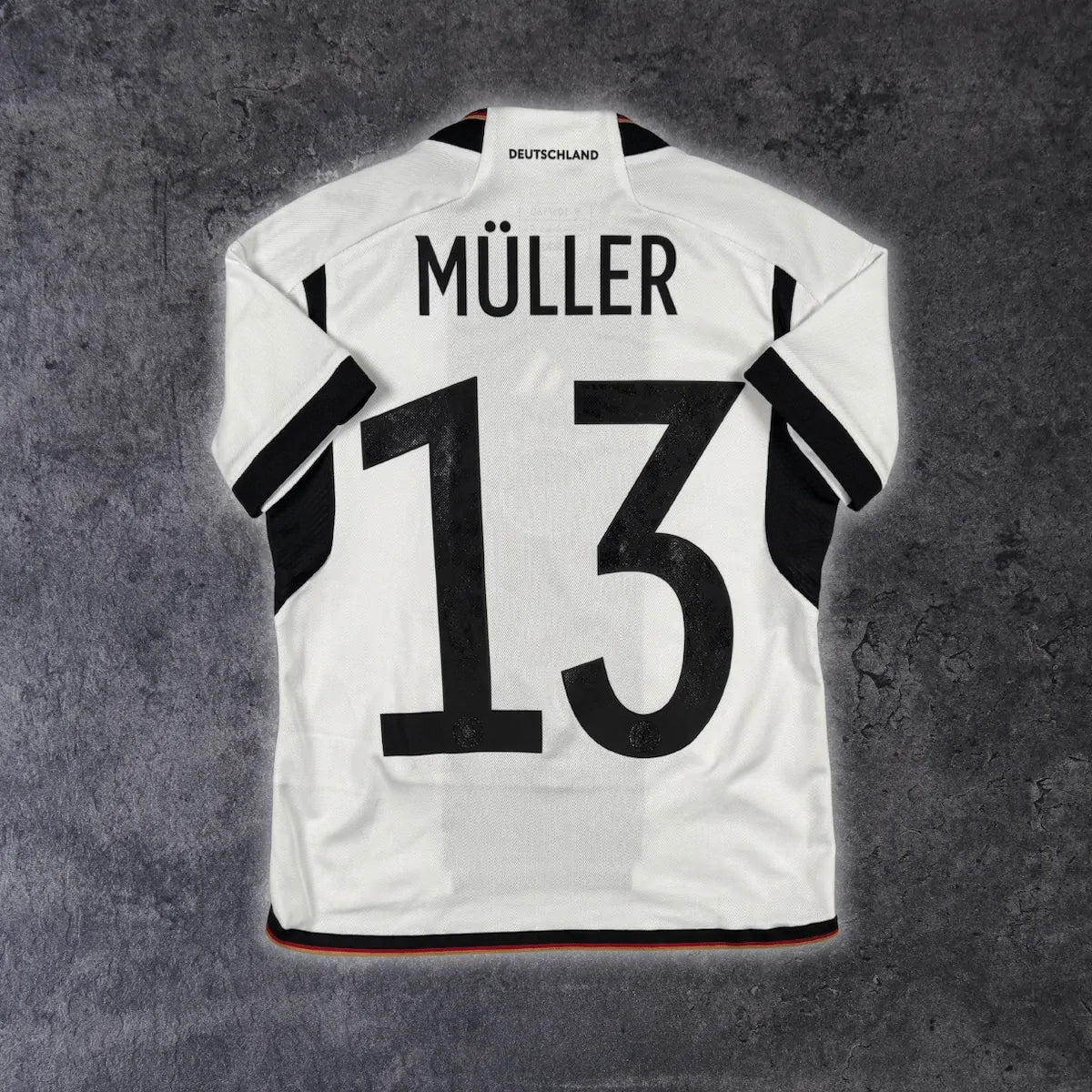 2022/23 Allemagne Domicile - Müller13 (9/10a) - Iconic Football Shop