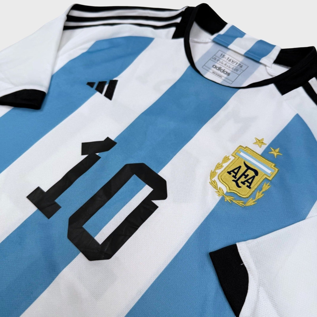 2022/23 Argentine Domicile - Messi 10 (15/16a) - Iconic Football Shop