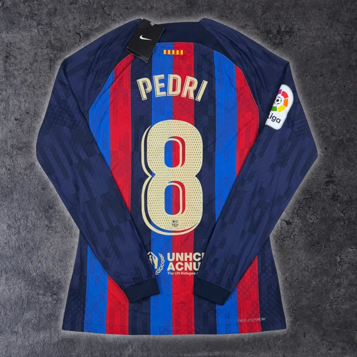 2022/23 Barcelone Domicile - Pedri 8 *PRÉPARÉ* (M) - Iconic Football Shop