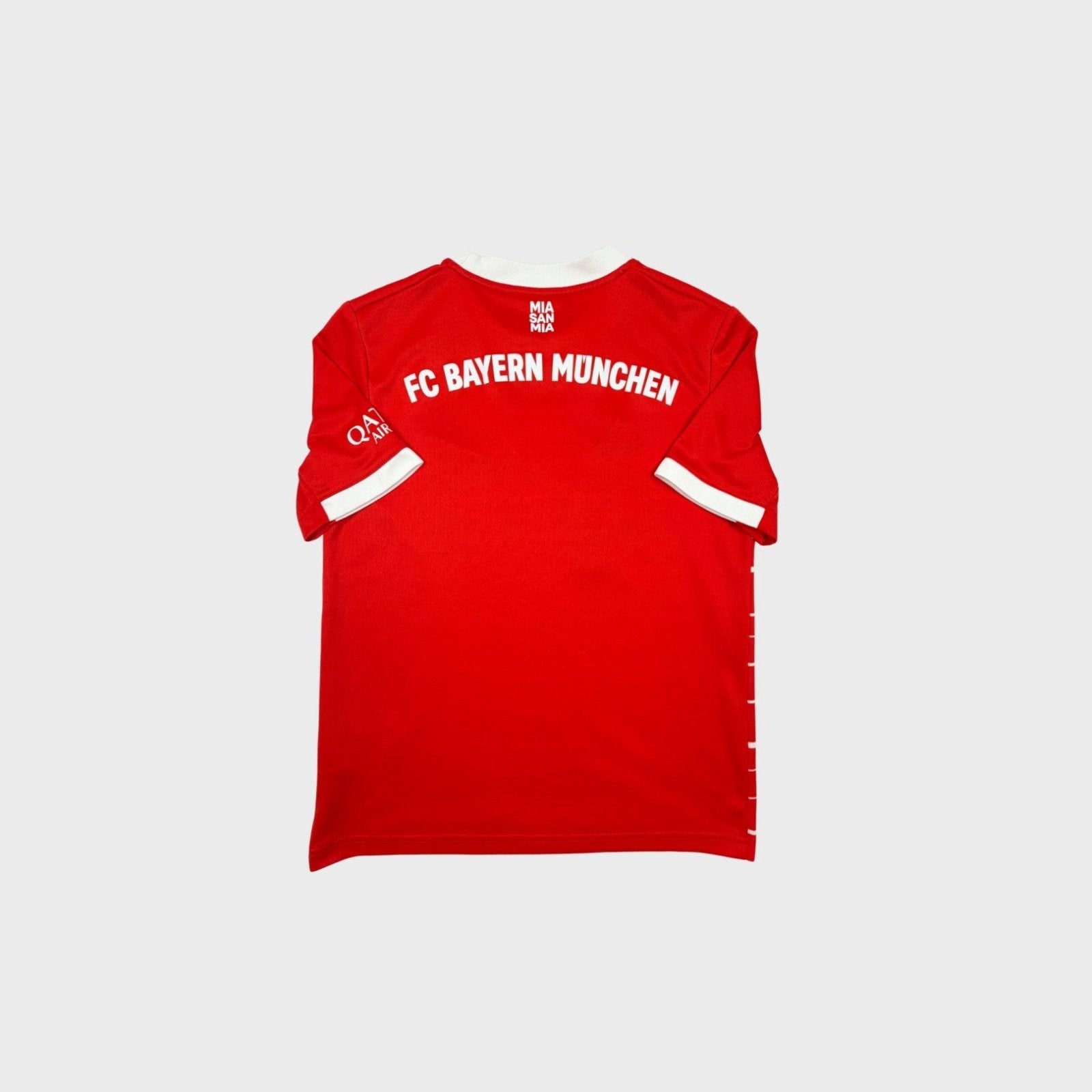 2022/23 Bayern Munich Domicile (11/12a) - Iconic Football Shop