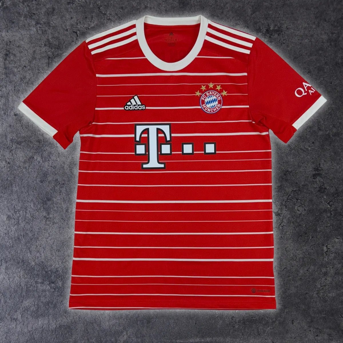 2022/23 Bayern Munich Domicile (M) - Iconic Football Shop