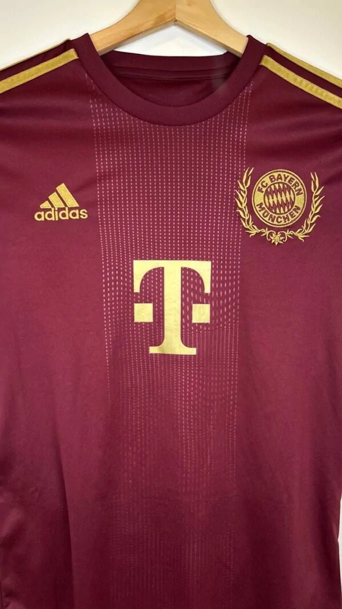 2022/23 Bayern Munich Fourth - Kimmich 6 *OKTOBERFEST* (XS) - Iconic Football Shop