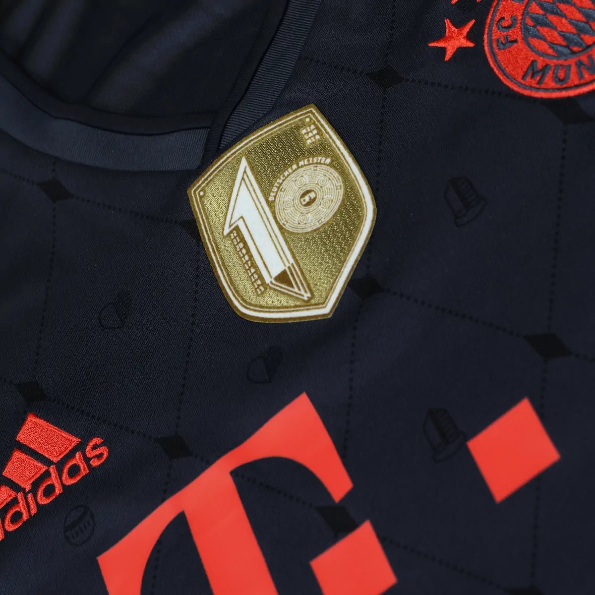 2022/23 Bayern Munich Third *DEUTSCHER MEISTER* (2XL) - Iconic Football Shop