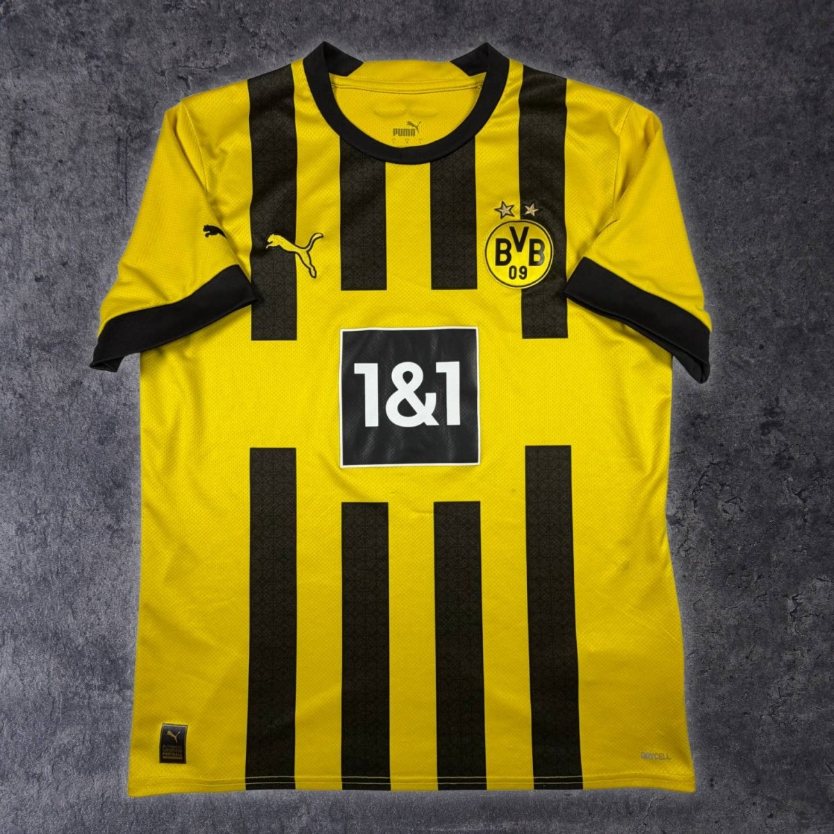 2022/23 Dortmund Domicile (L) - Iconic Football Shop