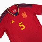 2022/23 Espagne Domicile - Sergio 5 *PRO* (L) - Iconic Football Shop